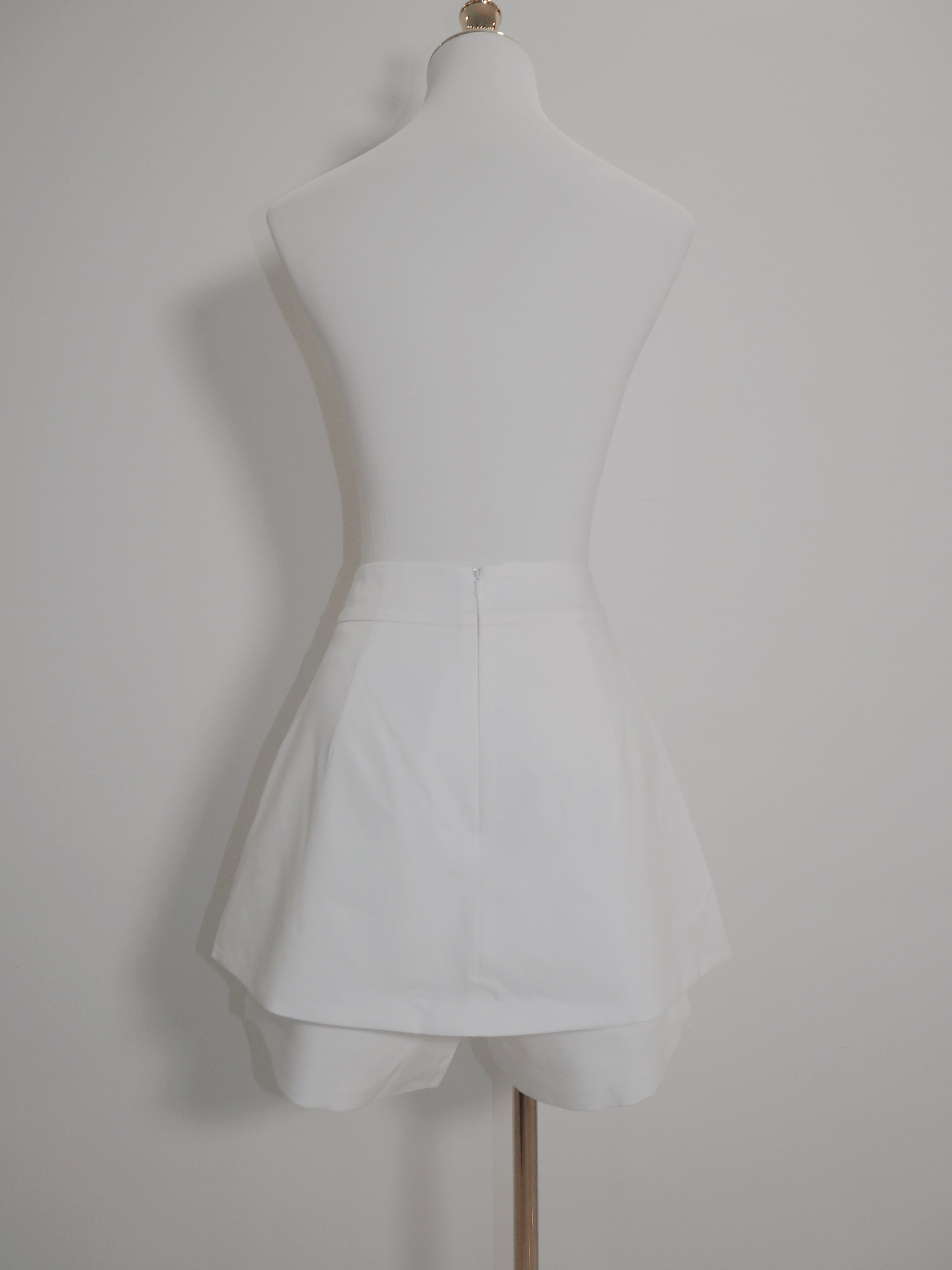 Prim Peplum Skorts Co-Ord (White)