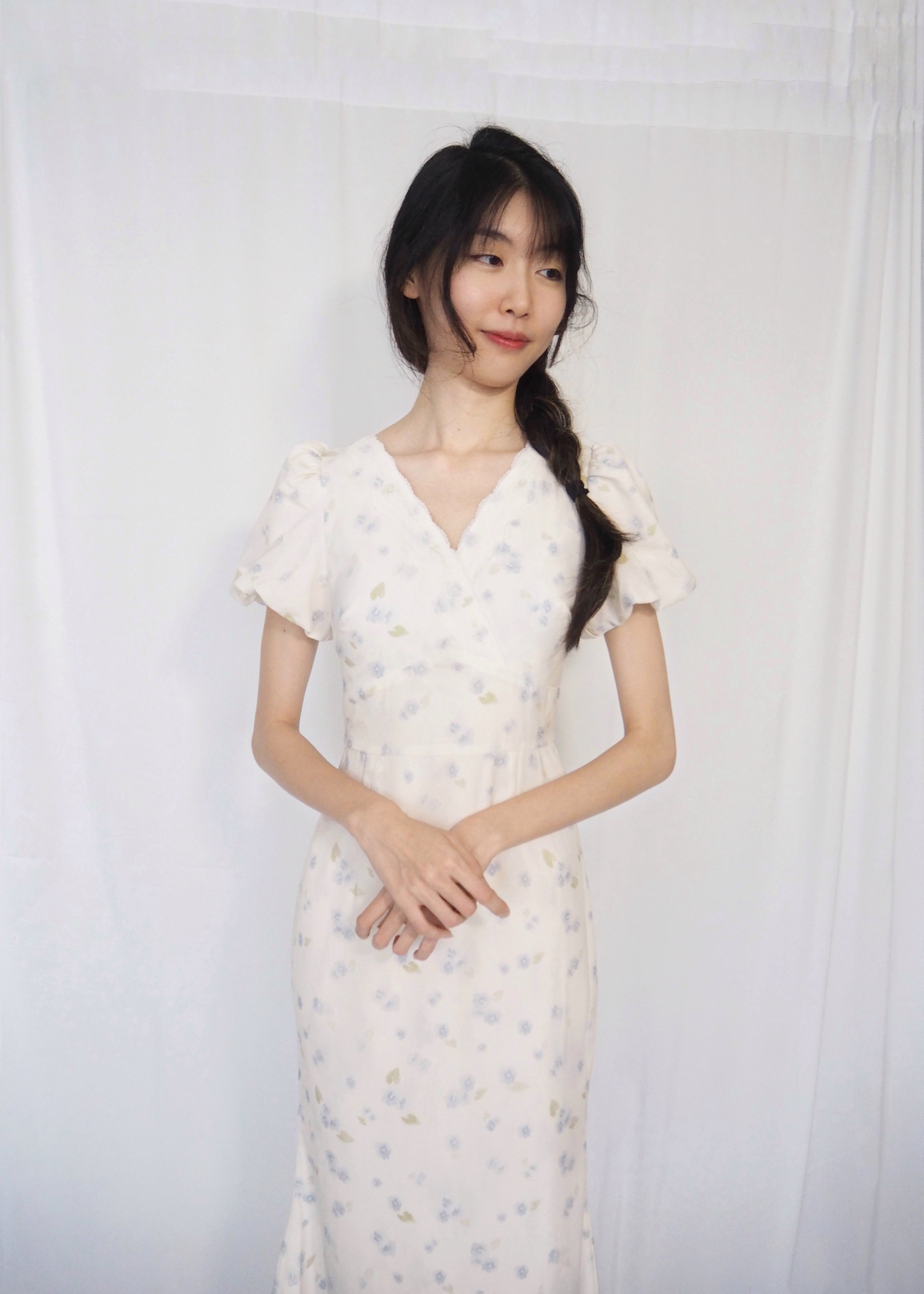 Vera Vintage Midaxi Dress (Blue Florals)