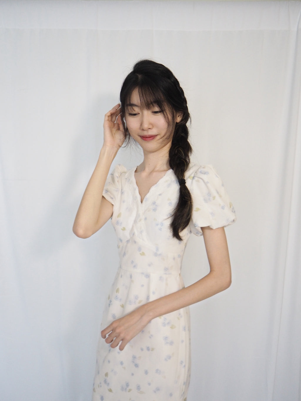 Vera Vintage Midaxi Dress (Blue Florals)