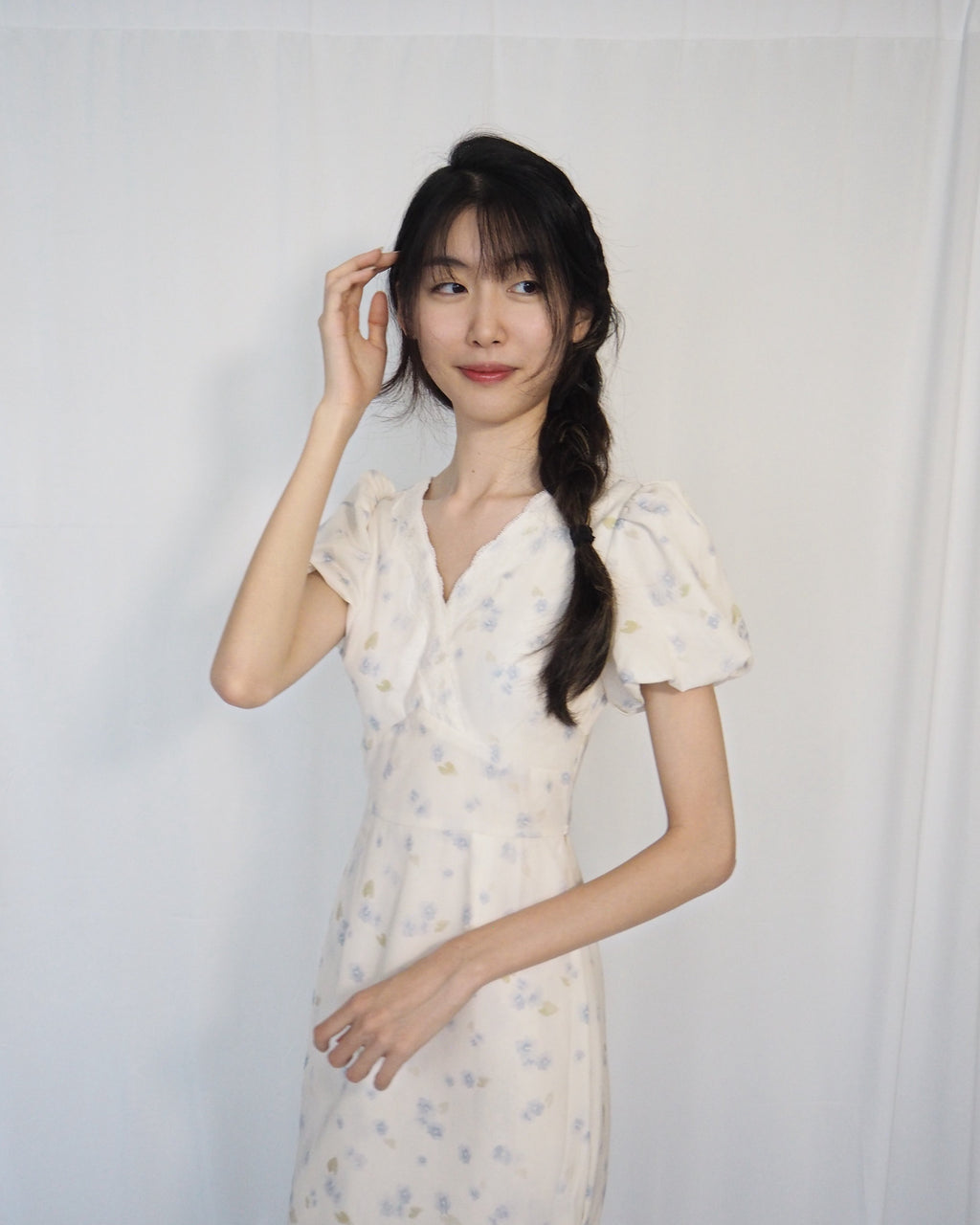 Vera Vintage Midaxi Dress (Blue Florals)